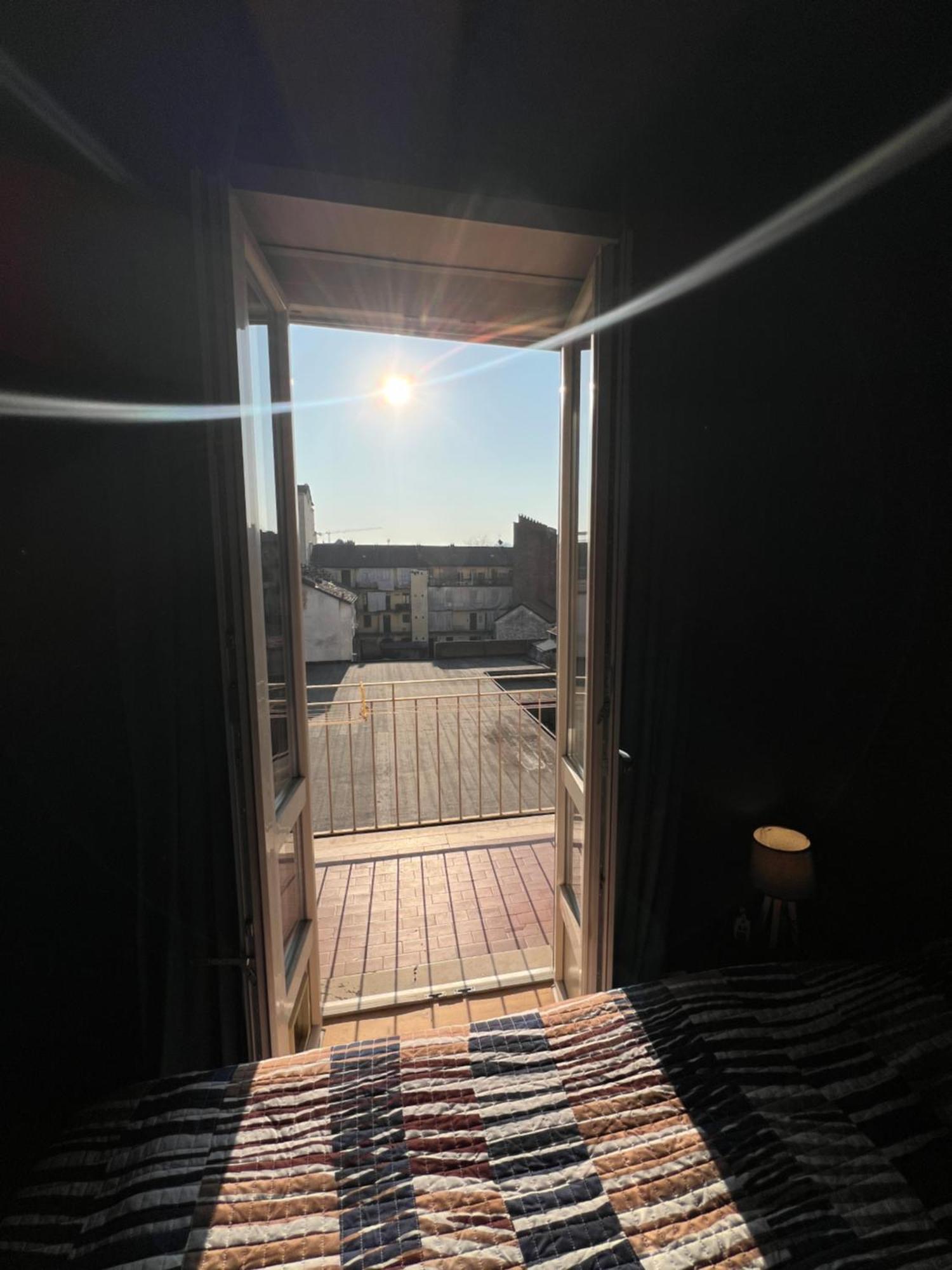 Room With Private Balcony On The Dora River Turin Ngoại thất bức ảnh